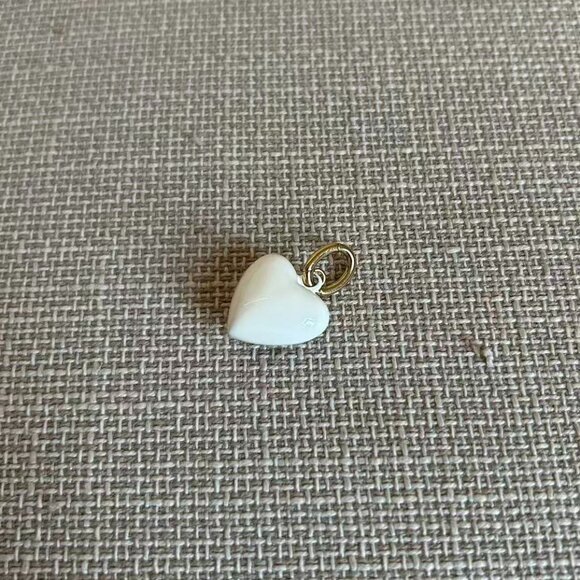 Roxane Assoulin The Mini Puffy Heart Charms Cream Ivory - Picture 2 of 3